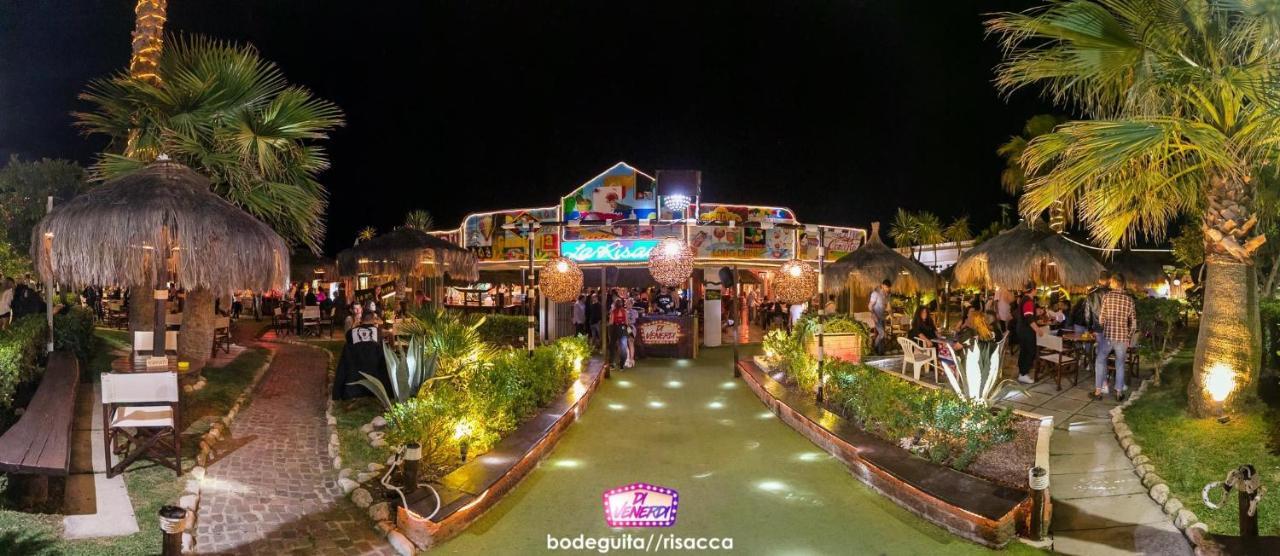 Residence Anchisemare Alba Adriatica Exterior photo