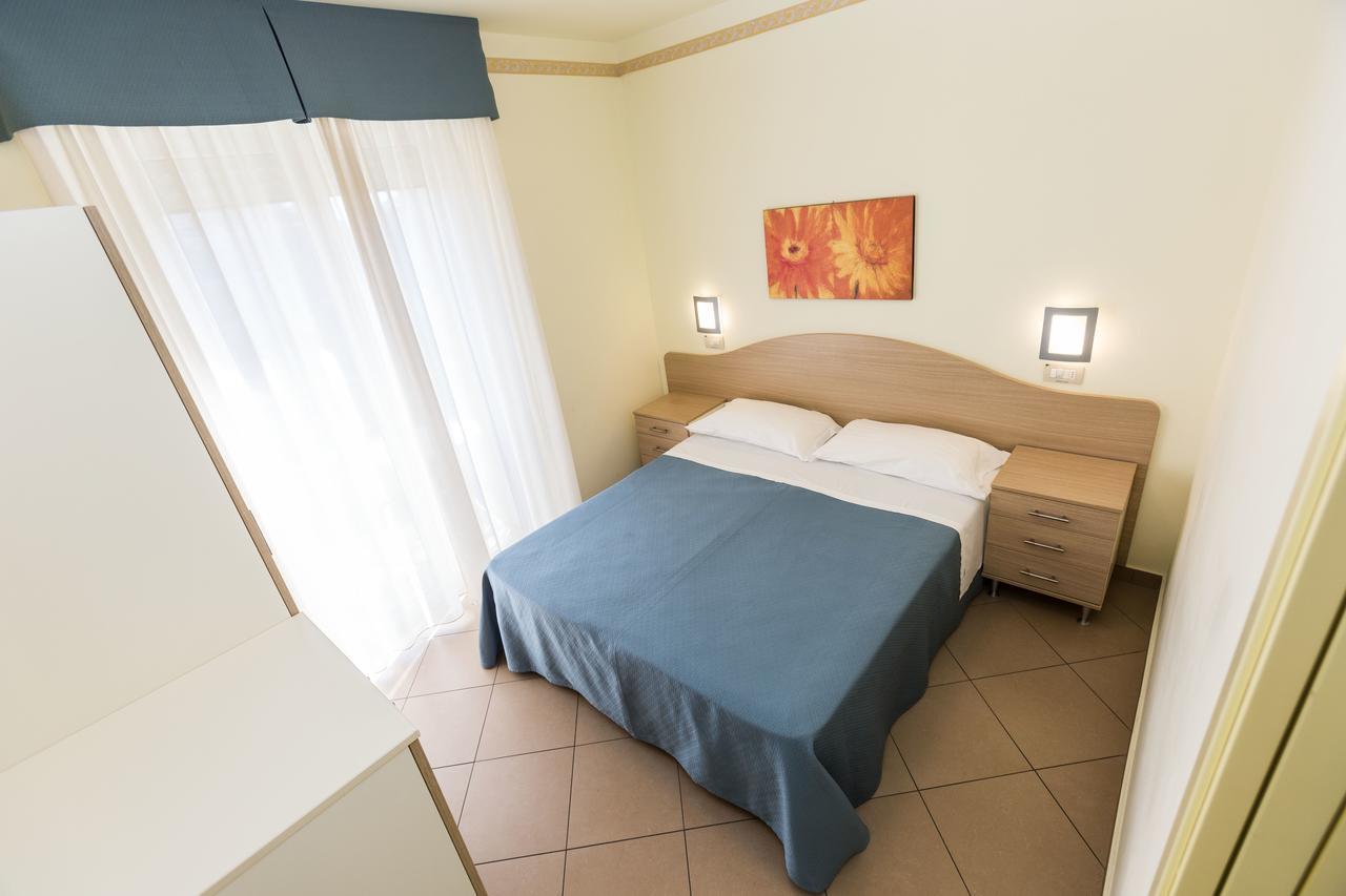 Residence Anchisemare Alba Adriatica Exterior photo