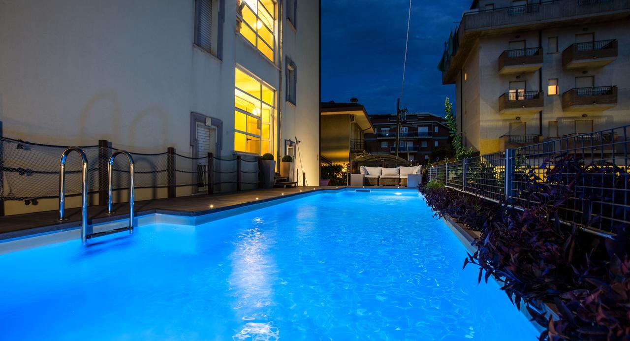 Residence Anchisemare Alba Adriatica Exterior photo